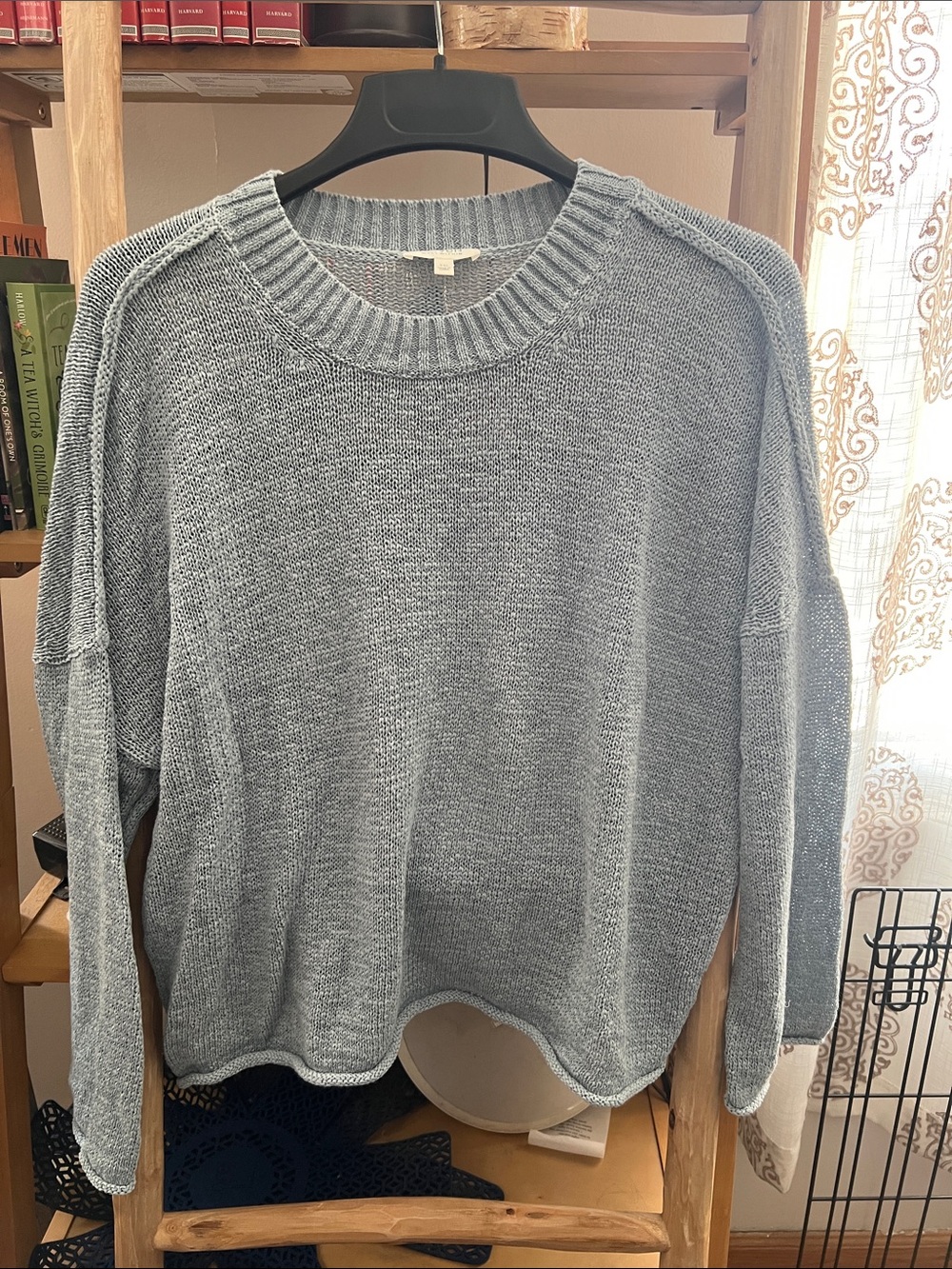 Women's Light Blue Crewneck Knit Sweater - Casual Everyday Pullover
